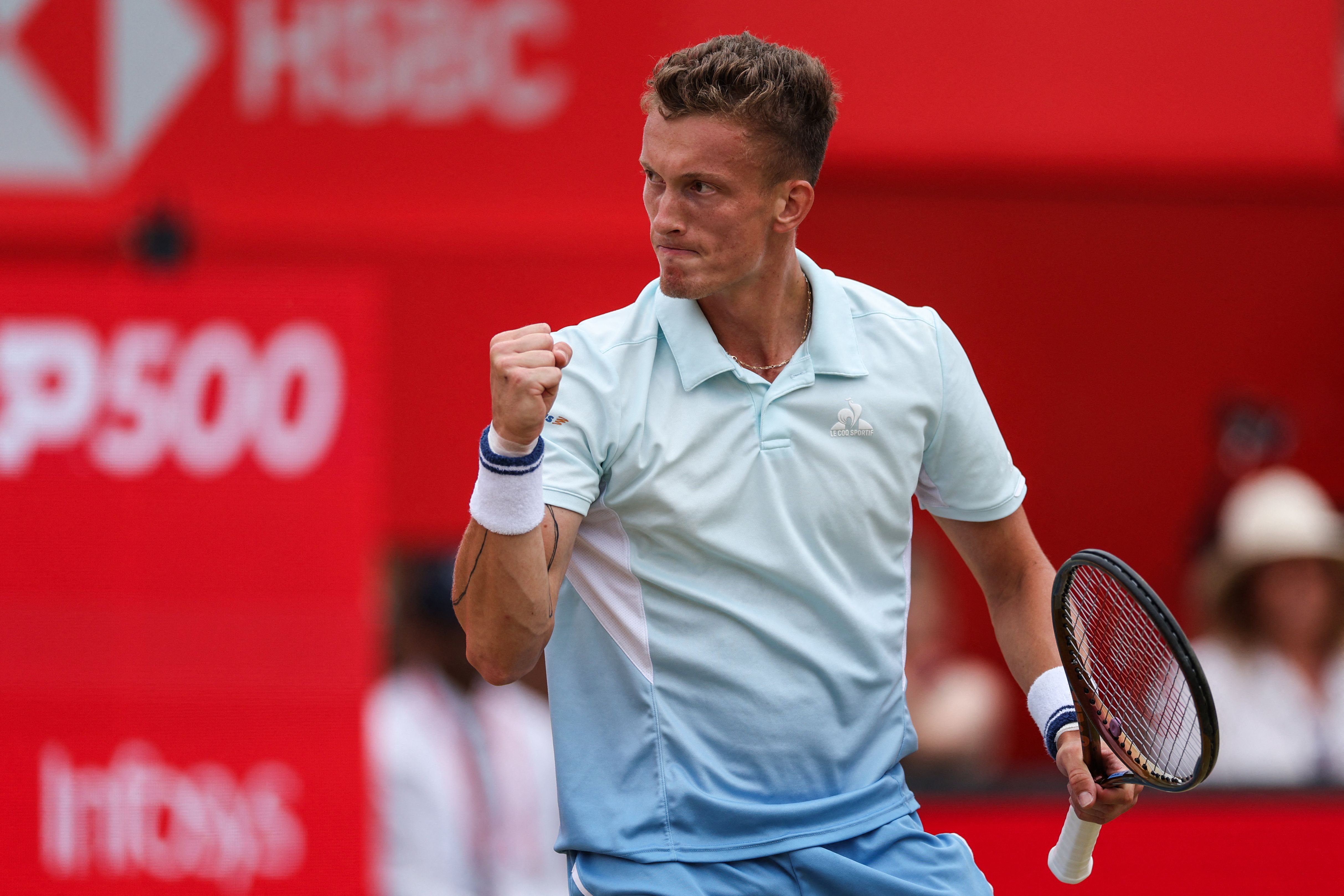 英国网球队翻盘意大利网球队,阿尔卡拉斯惊艳世界的简单介绍 英国网球队翻盘意大利网球队,阿尔卡拉斯惊艳世界的简单介绍