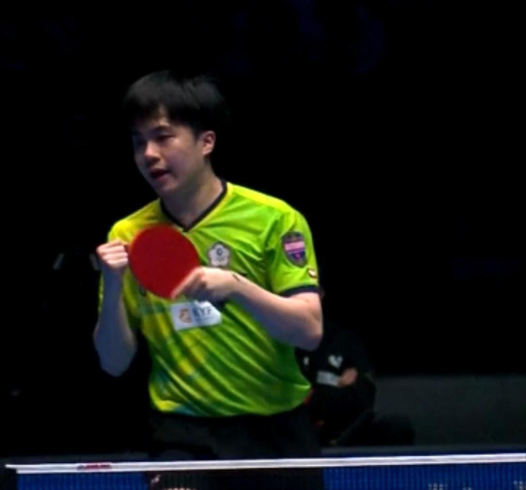 包含中国乒乓球队轻取法国乒乓球队，奥恰洛夫惊艳世界的词条