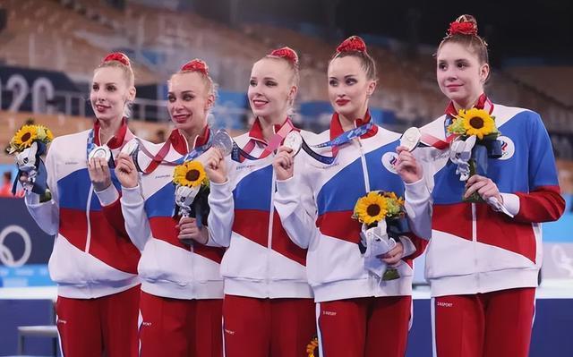 俄罗斯体操队表现出色,取得优异成绩 俄罗斯体操队表现出色,取得优异成绩