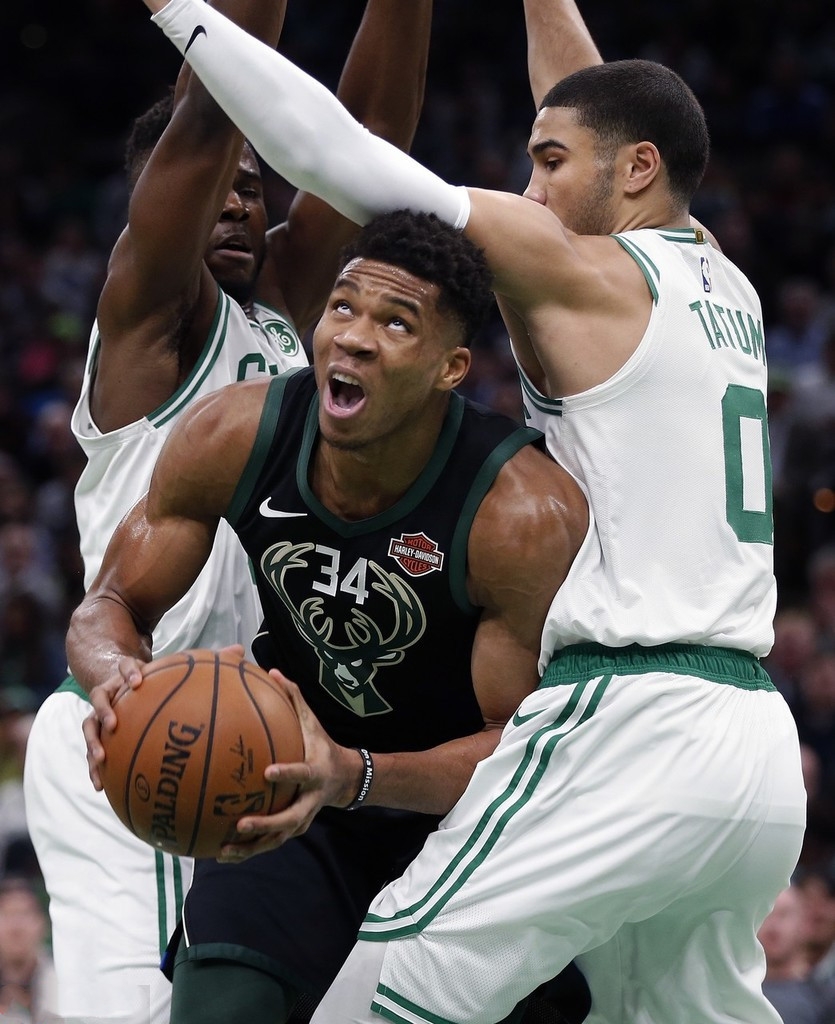 西班牙顶级联赛再战,凯尔特人豪取四连胜 西班牙顶级联赛再战,凯尔特人豪取四连胜