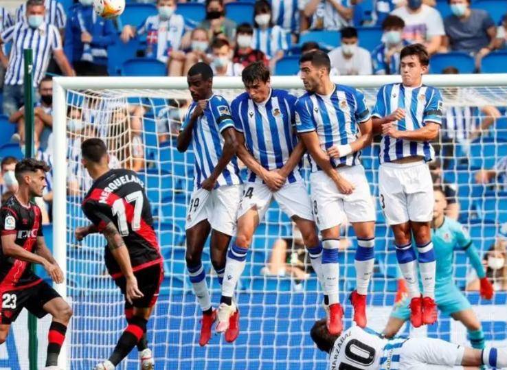 西班牙人客场大获全胜