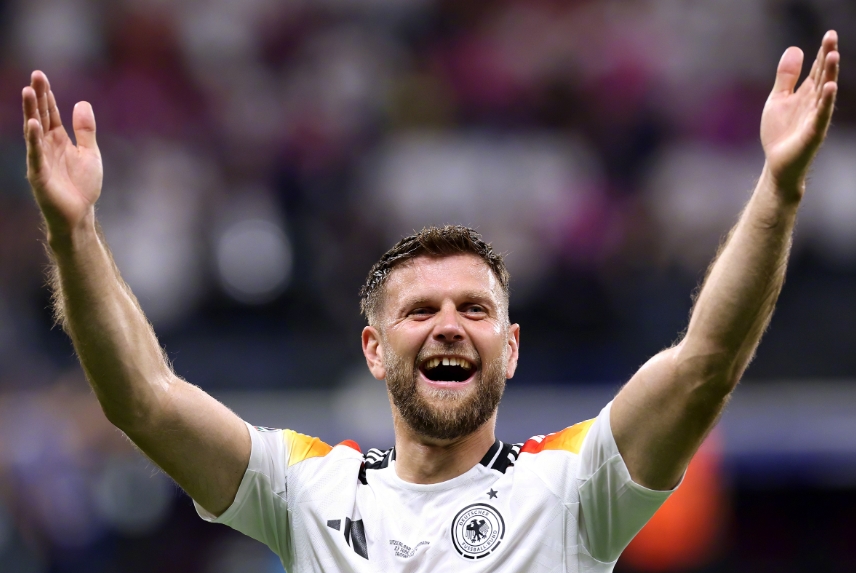 瑞士国家队实力无敌，成功锁定下一轮的简单介绍