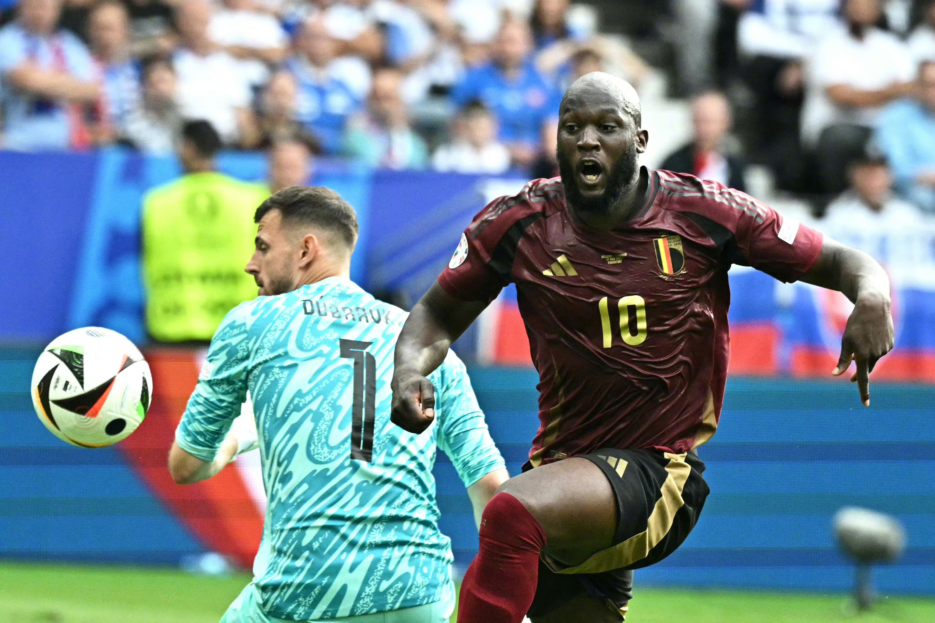 关于法国逆袭胜斯洛伐克，欧洲杯预选赛实力碾压的信息