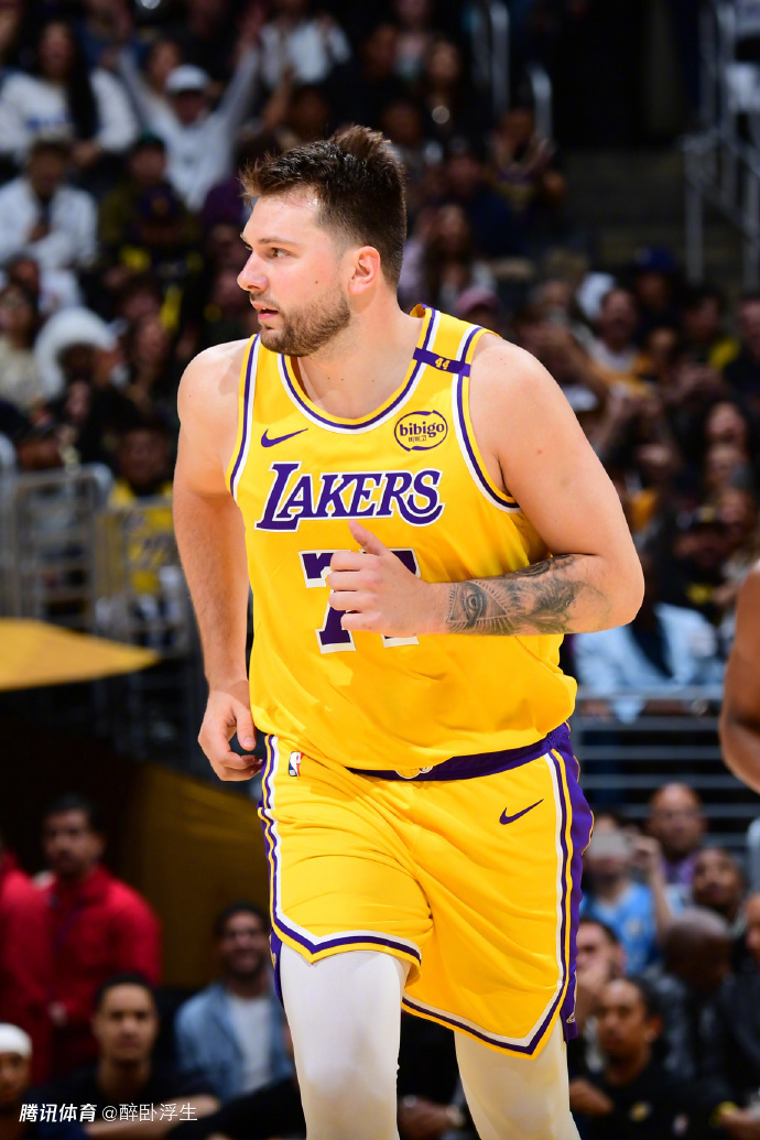 湖人力克江苏队，戈贝尔刷新纪录的简单介绍