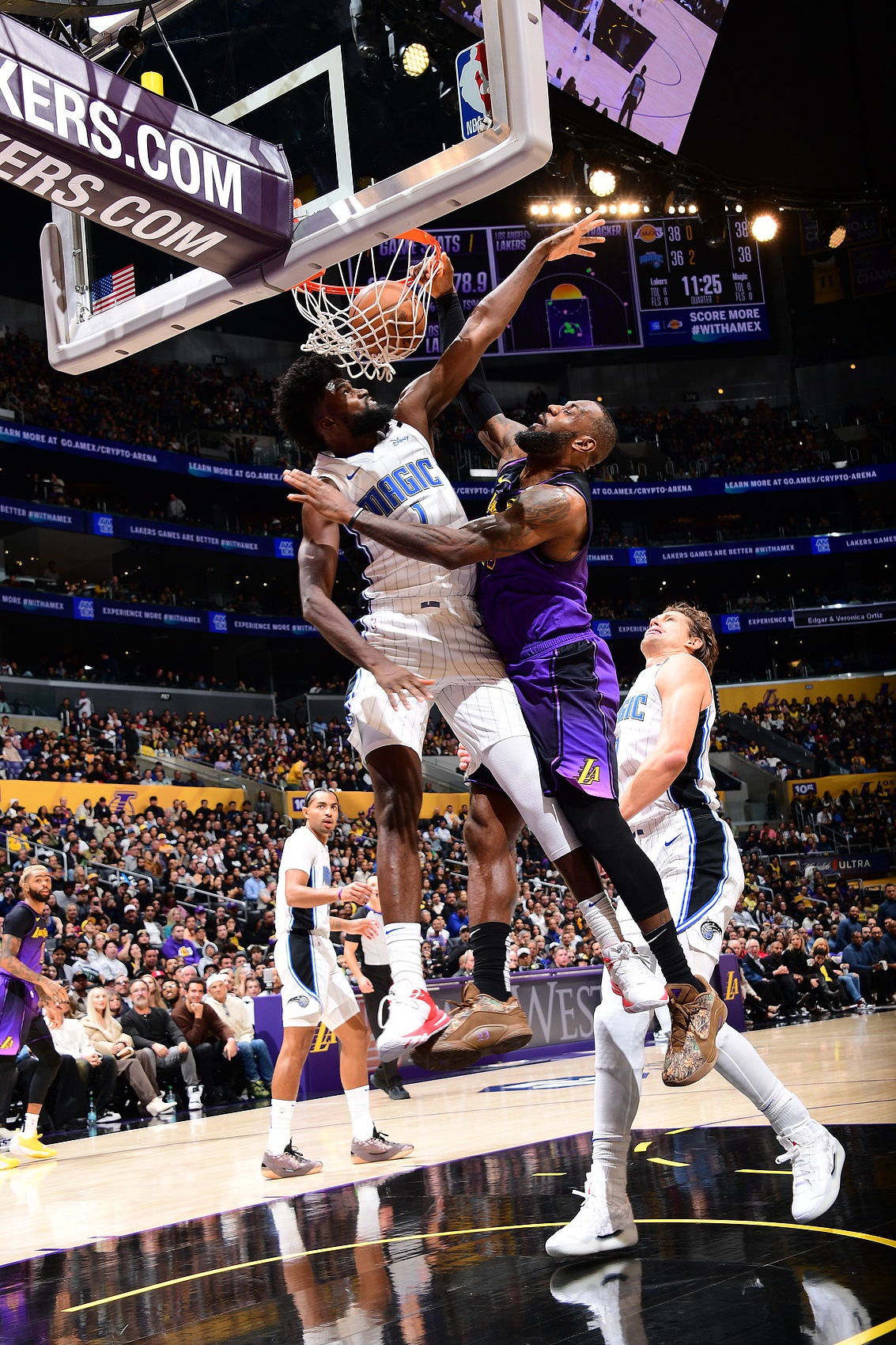 开云体育在线-包含雷霆逆转公牛，布克统治全场的词条