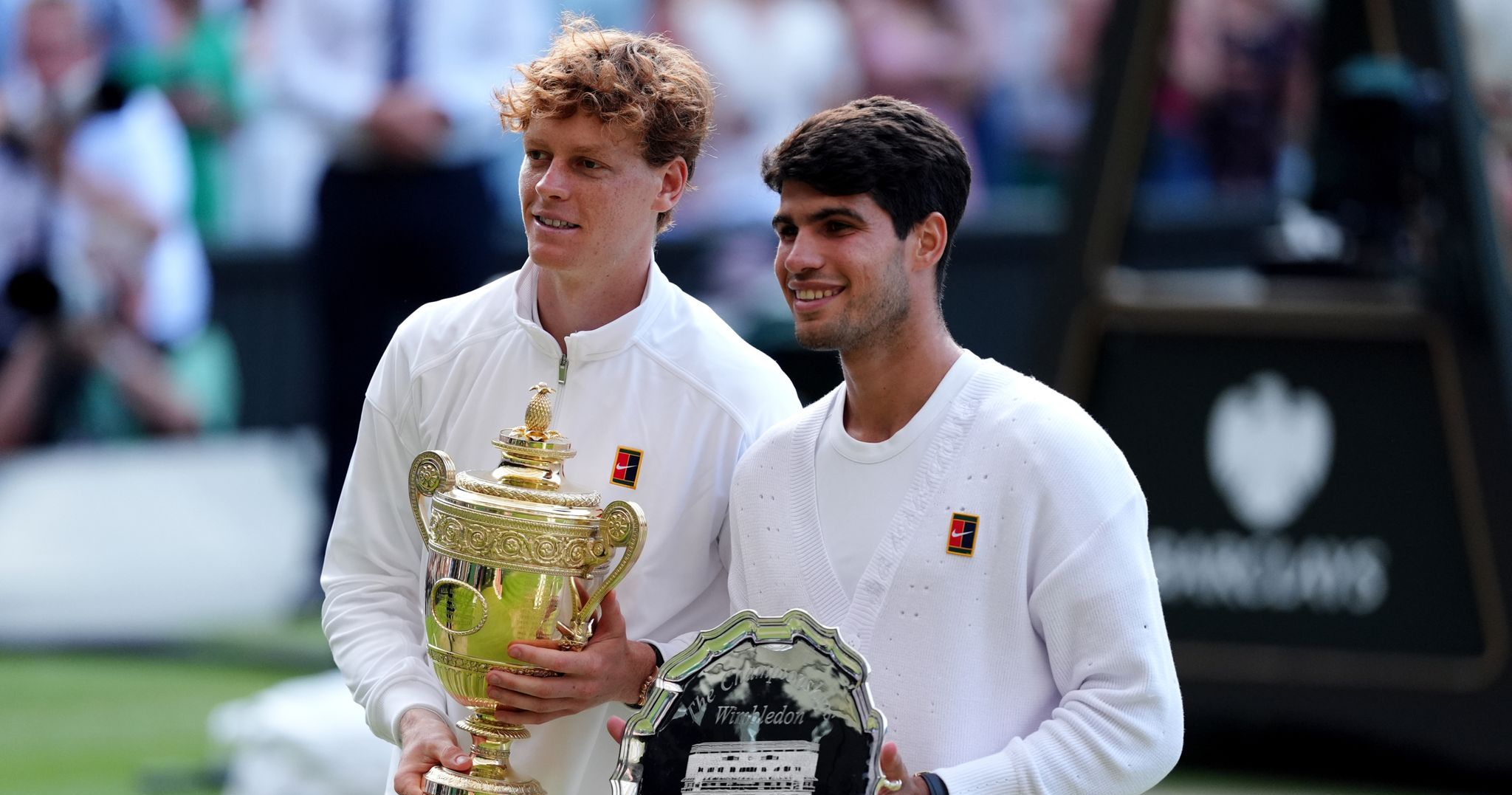 开云体育APP下载-包含温网险胜法网，穆雷点燃赛场的词条