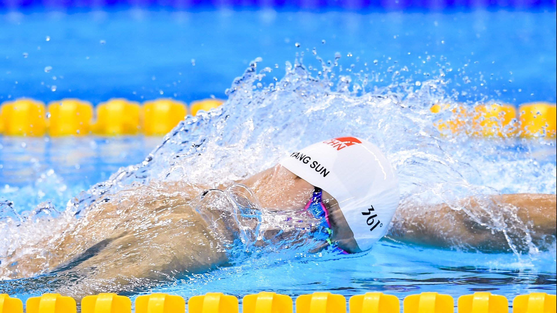 黄喜灿末节爆发，韩国锋线新王导演莱比锡红牛逆转好戏