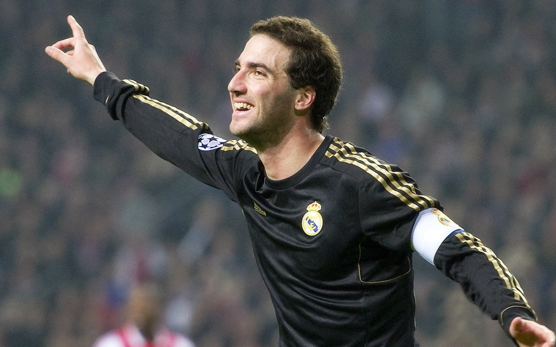 门迪刷新纪录之夜，拜仁补时绝杀阿森纳